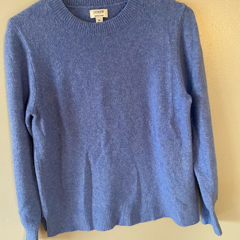 J. Crew Light Blue Extra Soft Crewneck Sweater Minimalist Cozy womens sz M - Picture 3 of 8